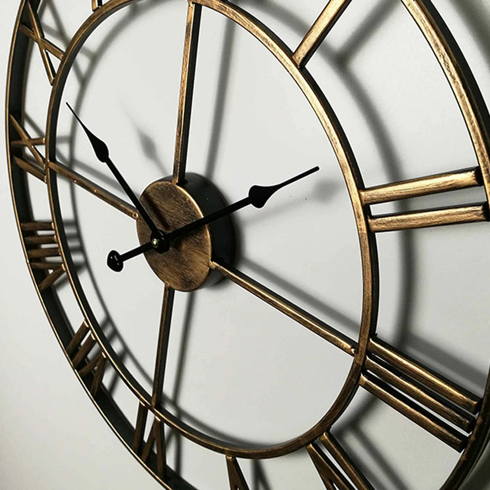 Grande horloge murale