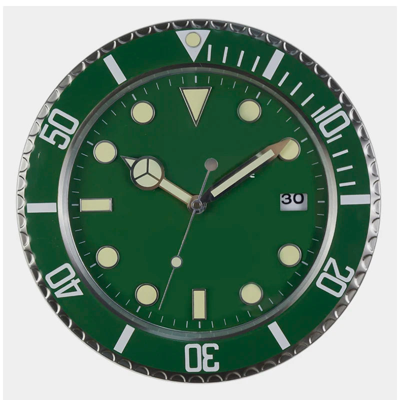Horloge murale montre